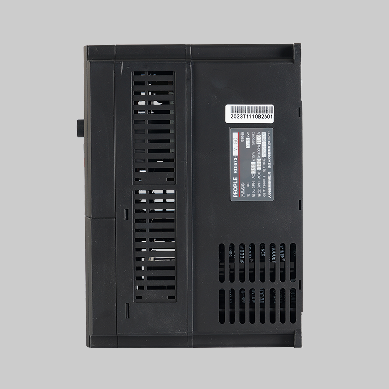 DB真人电器RDI67S 系列变频器 
