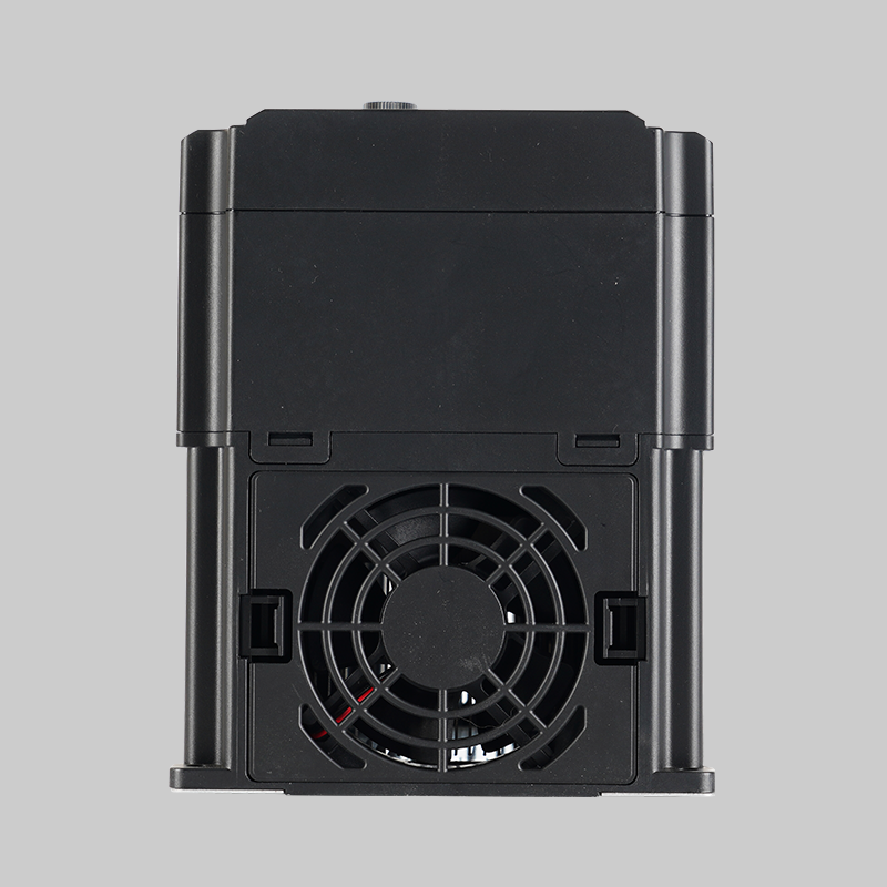 DB真人电器RDI67S 系列变频器 